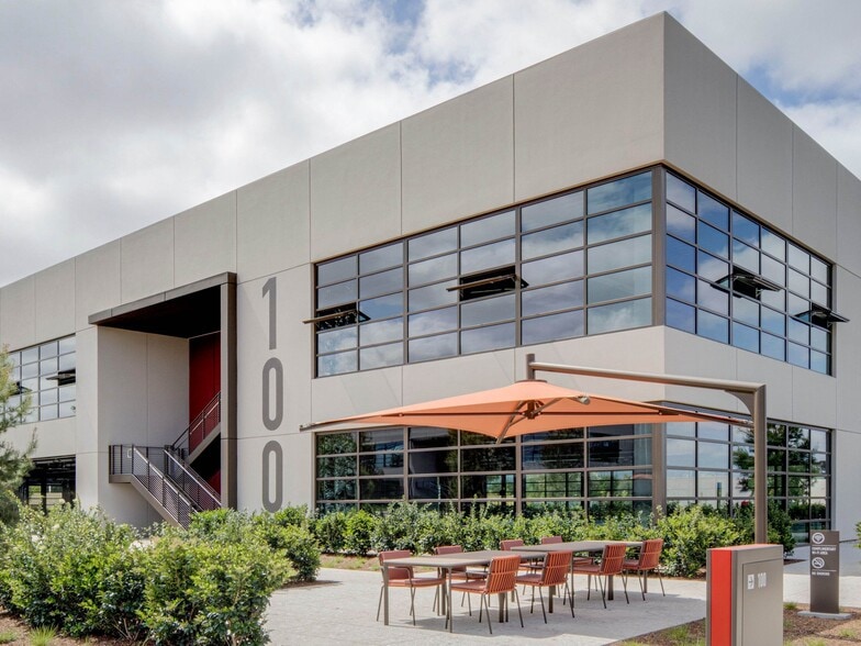 More Photos Of 100 Progress, Irvine Unknown For Lease