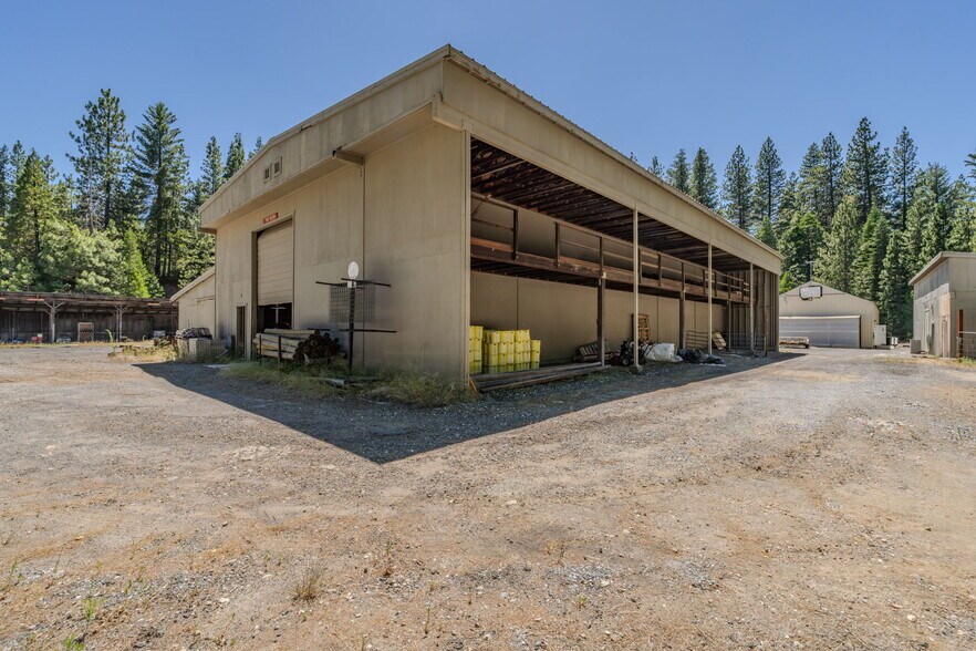 More Photos Of 1495 Linebaugh Rd, Arnold Industrial For Sale