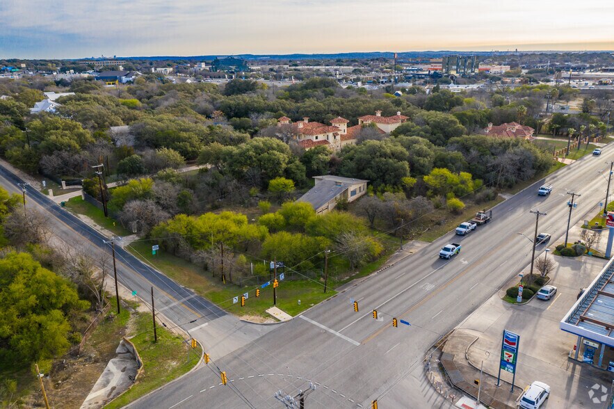 More Photos Of 205 W Bitters Rd, San Antonio Land For Lease