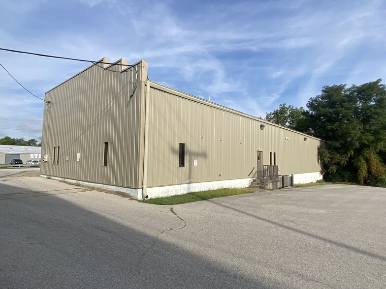 Primary Photo Of 2704 Jefferds Ave, Fort Wayne Warehouse For Lease