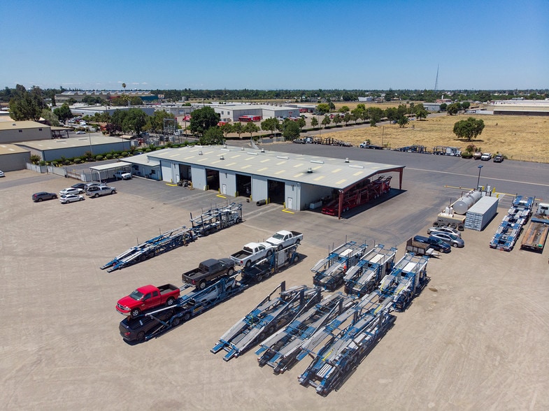 More Photos Of 1444 El Pinal Dr, Stockton Warehouse For Lease