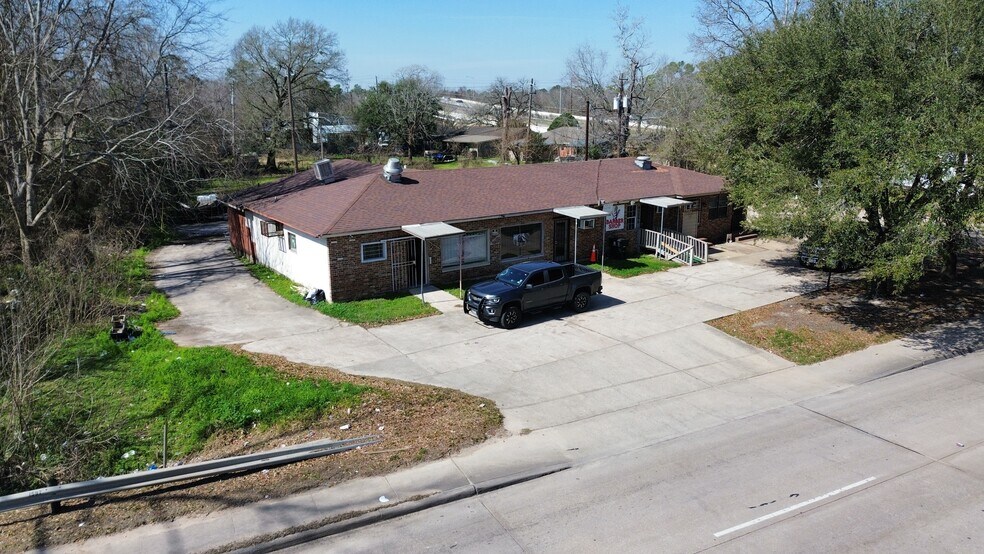 Primary Photo Of 9305 N Wayside Dr, Houston Office Residential For Sale