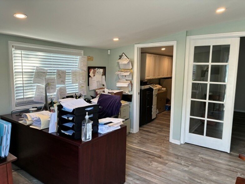 More Photos Of 105 S Avenue of the Arts, Fort Lauderdale Office For Sale