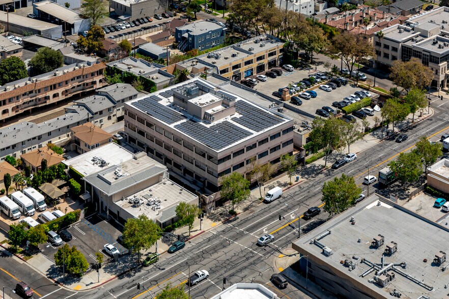 Primary Photo Of 710 S Central Ave, Glendale Medical For Lease