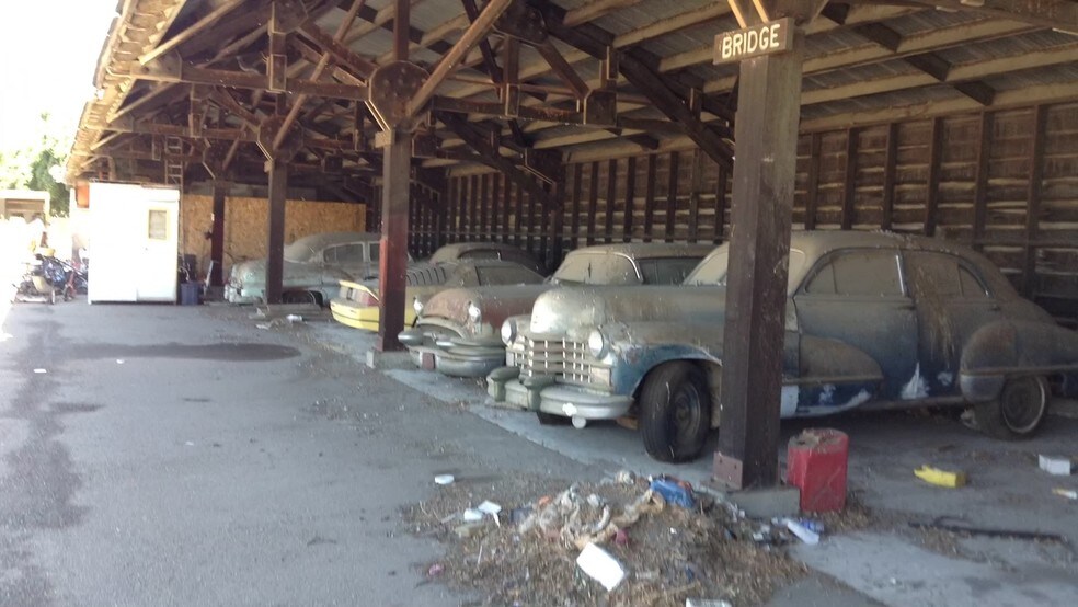 More Photos Of 1611 S Airport Way, Stockton Specialty For Lease