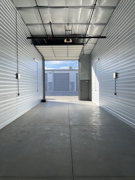 Primary Photo Of 5905 Ford Ave, Las Vegas Self Storage For Sale