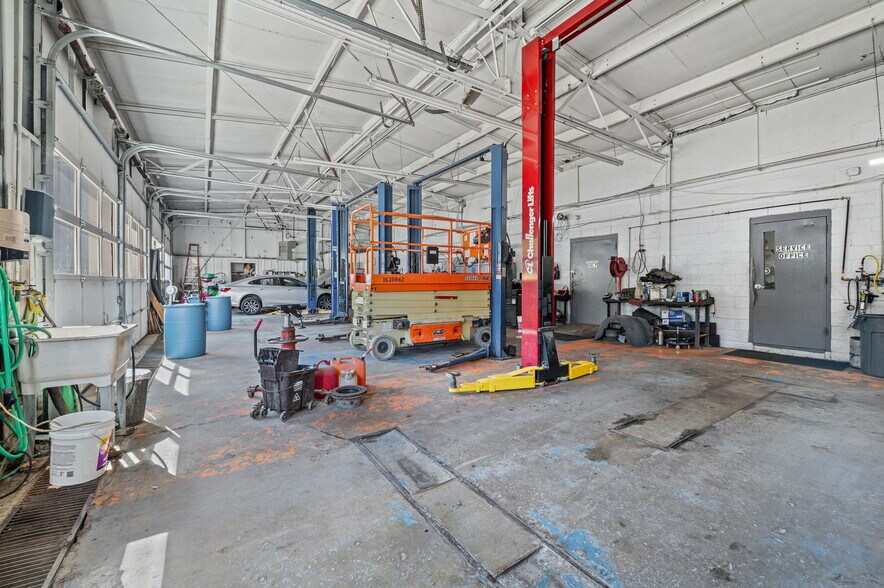 More Photos Of 400 E Pike St, Attica Auto Dealership For Sale