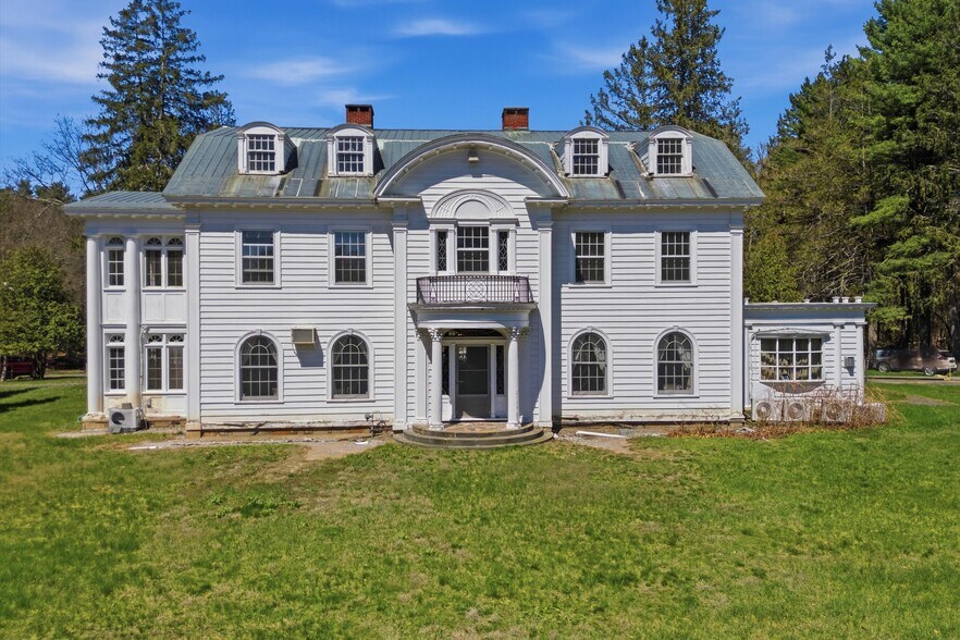 More Photos Of 2255 Ballston Ave, Saratoga Springs Restaurant For Sale