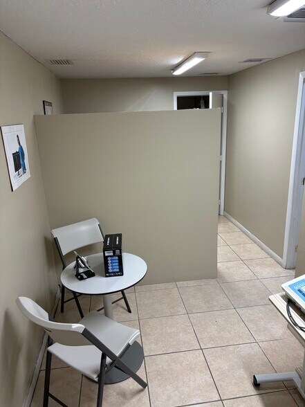 More Photos Of 1750 W 39th Pl, Hialeah Warehouse For Sale