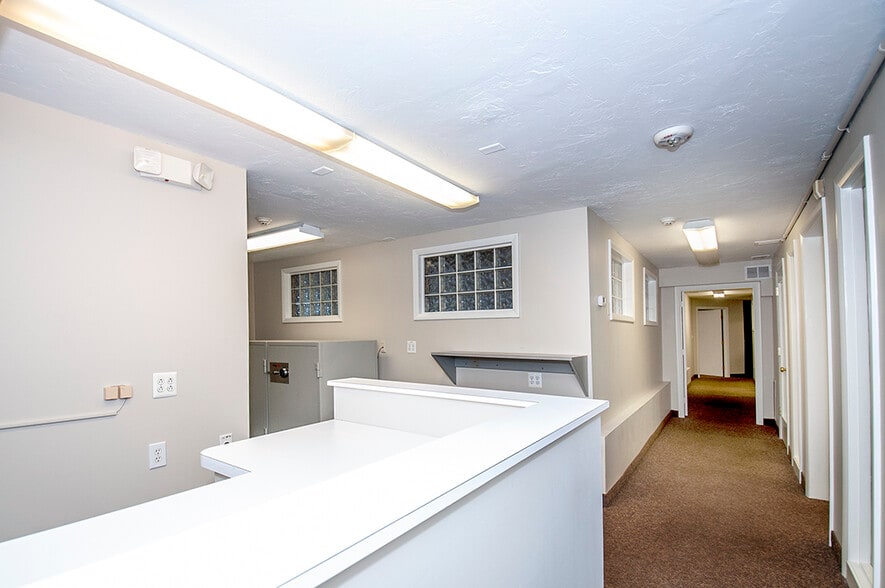 More Photos Of 4 Davis Ct, Brookline Loft Creative Space For Lease