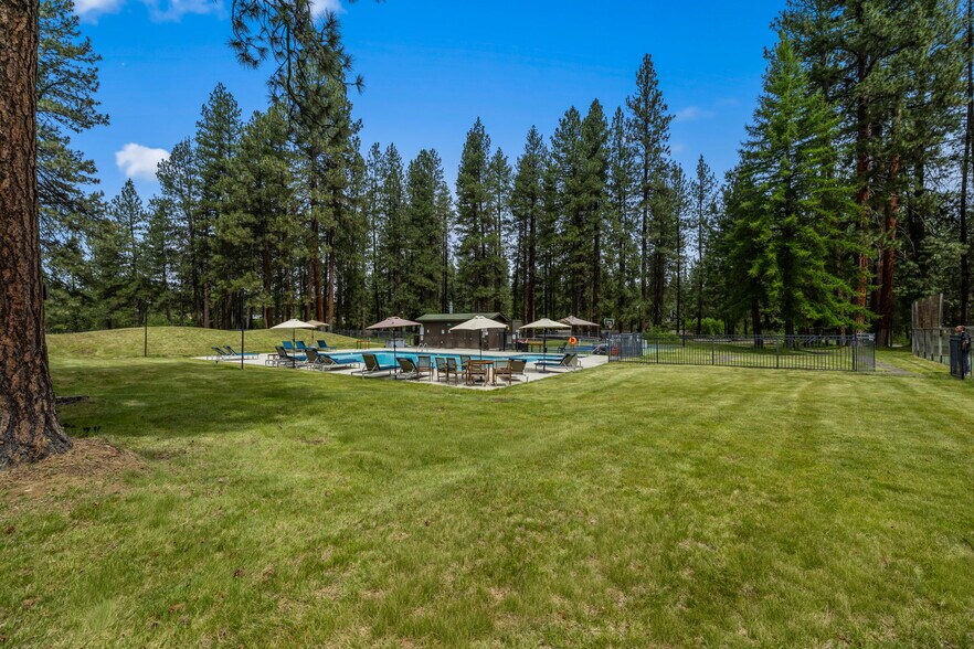 More Photos Of 13375 SW Forest Service Rd, Camp Sherman Hotel For Sale