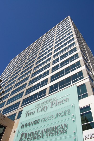 More Photos Of 100 Throckmorton St, Fort Worth Office For Lease