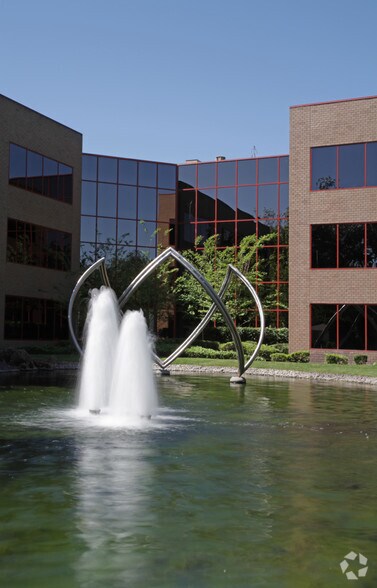 More Photos Of 2125 Oak Grove Rd, Walnut Creek Office For Lease