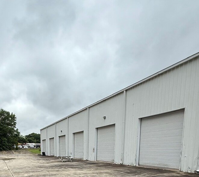 More Photos Of 1861 S Highway 14, Greer Manufacturing For Lease