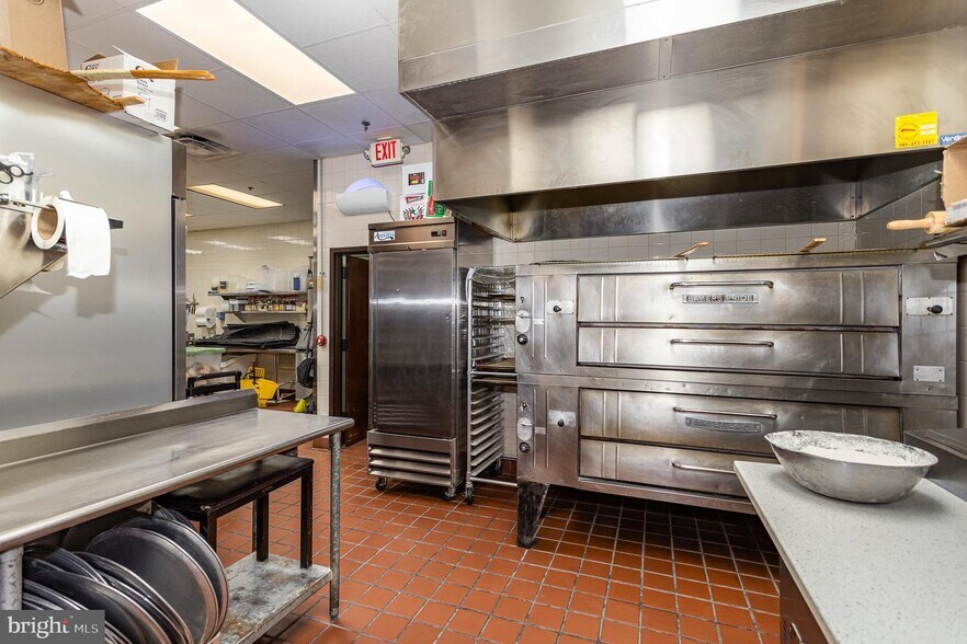 More Photos Of 132 W Main St, Westminster Restaurant For Sale