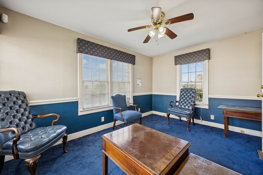 More Photos Of 501 N 3rd St, Fernandina Beach Office For Sale