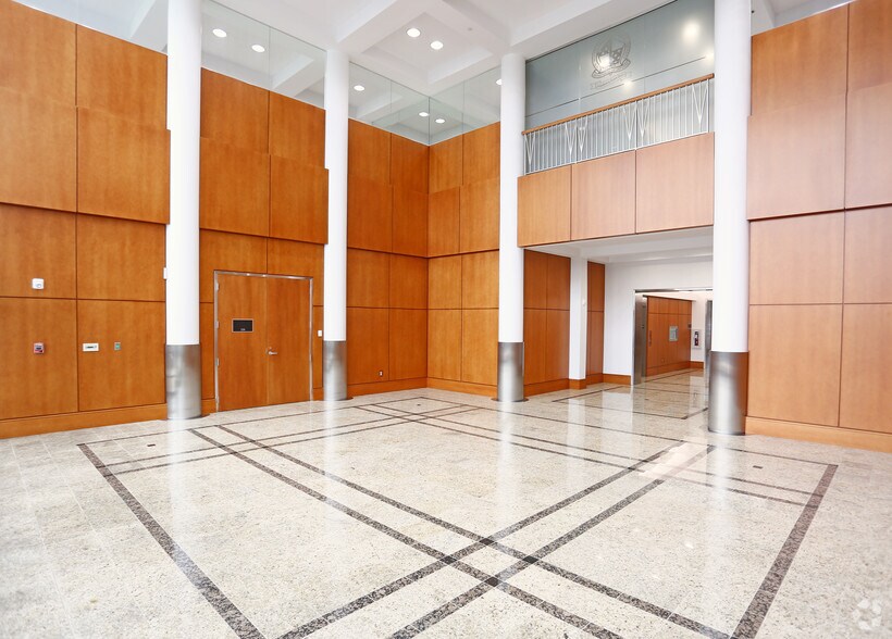 More Photos Of 3545 Whitehall Park Dr, Charlotte Office For Lease