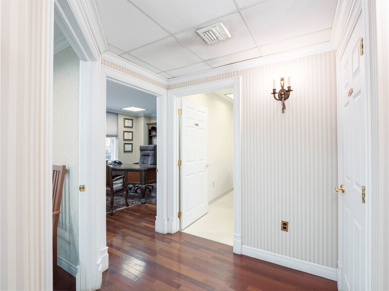 More Photos Of 1035 Park Ave, New York Apartments For Sale