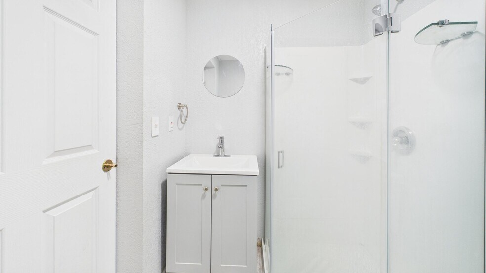 More Photos Of 2123 15th St, Lubbock Apartments For Sale