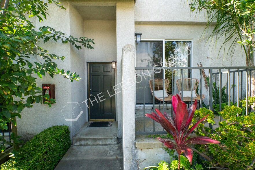 More Photos Of 2230 Canyon Dr, Costa Mesa Apartments For Sale