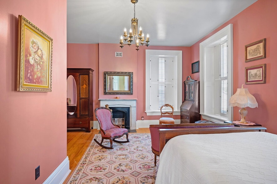 More Photos Of 403 E Adams St, Sandusky Hospitality For Sale