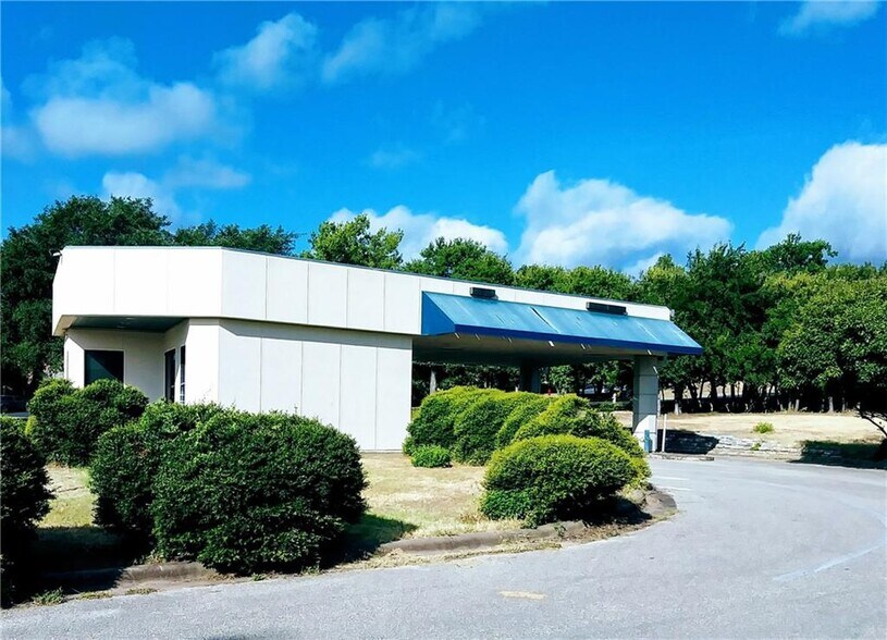 More Photos Of 8610 N Mopac Expy, Austin Land For Sale