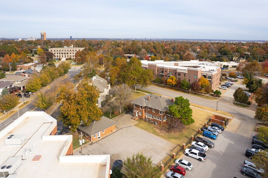 More Photos Of 1319 N Classen Dr, Oklahoma City Office For Lease