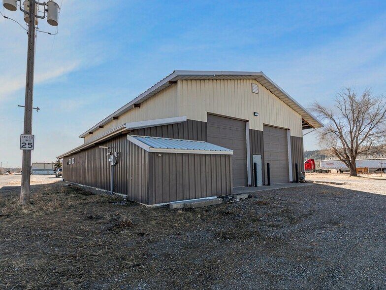 More Photos Of 800 Clough Ave, Columbus Service For Lease