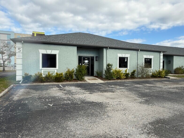 More Photos Of 13555 Automobile Blvd, Clearwater Medical For Lease