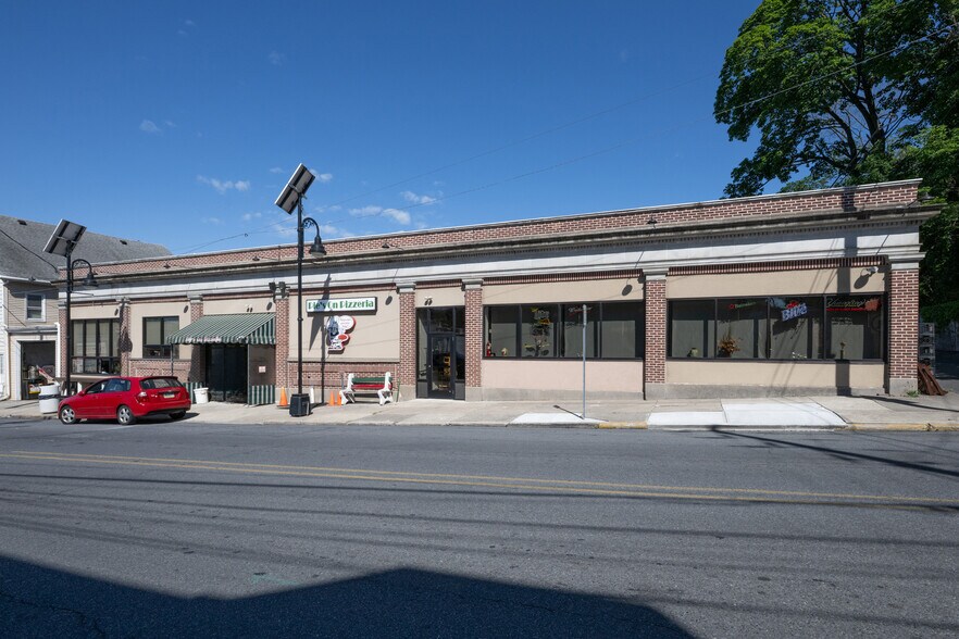 Primary Photo Of 601 Front St, Catasauqua Restaurant For Sale