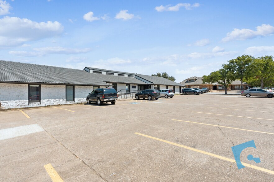 More Photos Of 601 Omega Dr, Arlington Medical For Lease