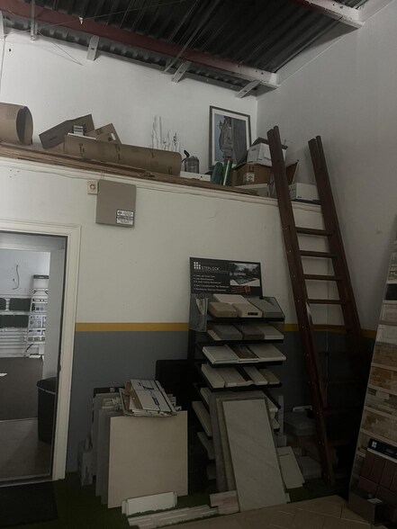 More Photos Of 3300 S Congress Ave, Boynton Beach Showroom For Sale