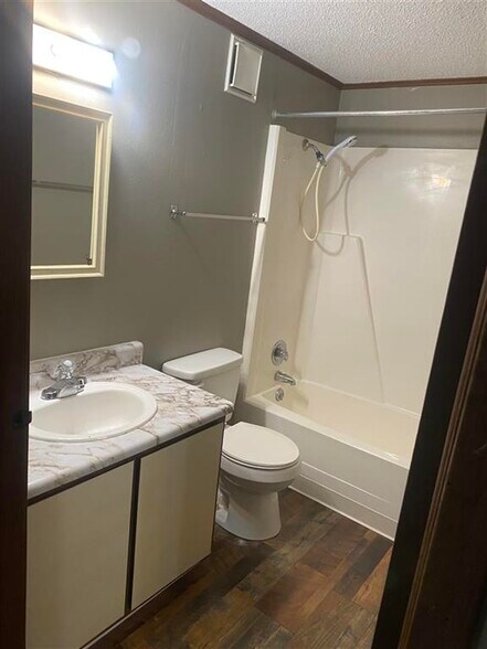 More Photos Of 101 Longview Dr, Russellville Apartments For Sale
