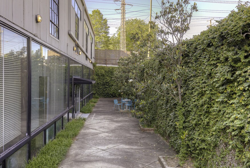 More Photos Of 601 S Cedar St, Charlotte Loft Creative Space For Lease