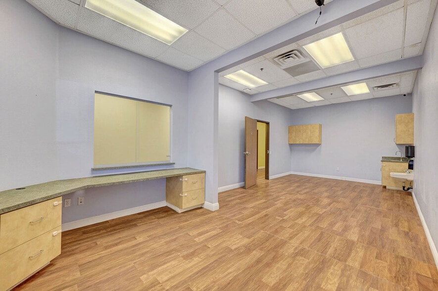 More Photos Of 3940 W Ann Rd, North Las Vegas Medical For Lease