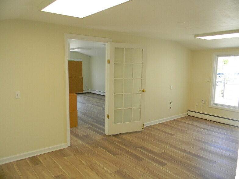 More Photos Of 315 Main St, Westport Loft Creative Space For Lease