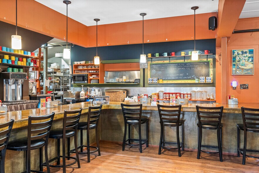 More Photos Of 650 Main St, Rockland Restaurant For Sale