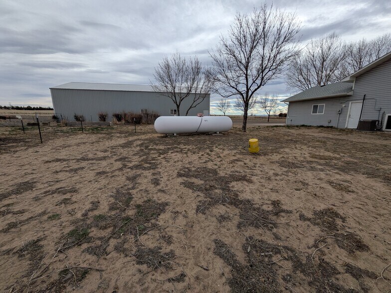More Photos Of 15507 County Road 10, Fort Lupton Flex For Lease