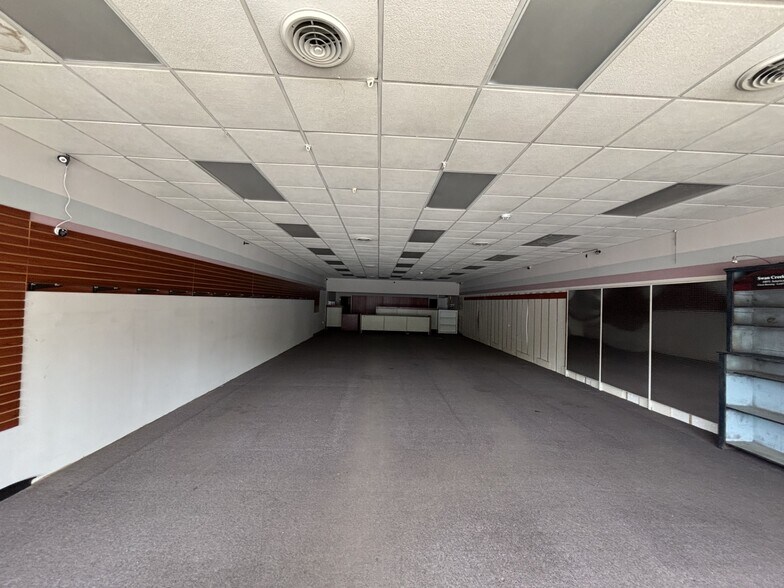 More Photos Of 1-6 Riverside Plz, Blossburg Storefront For Sale