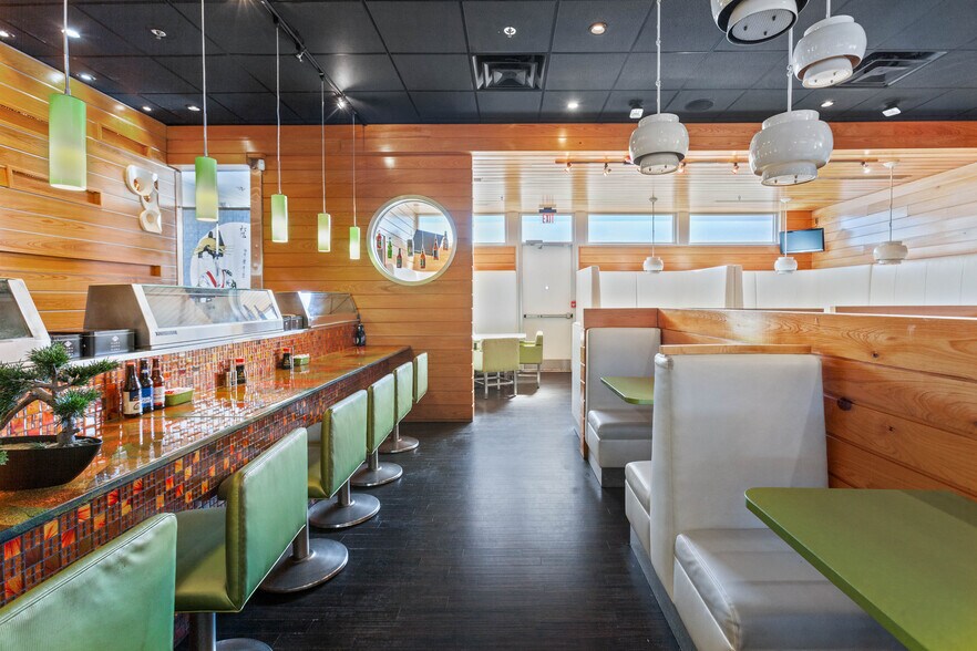 More Photos Of 102 Clinton Center Dr, Clinton Restaurant For Sale