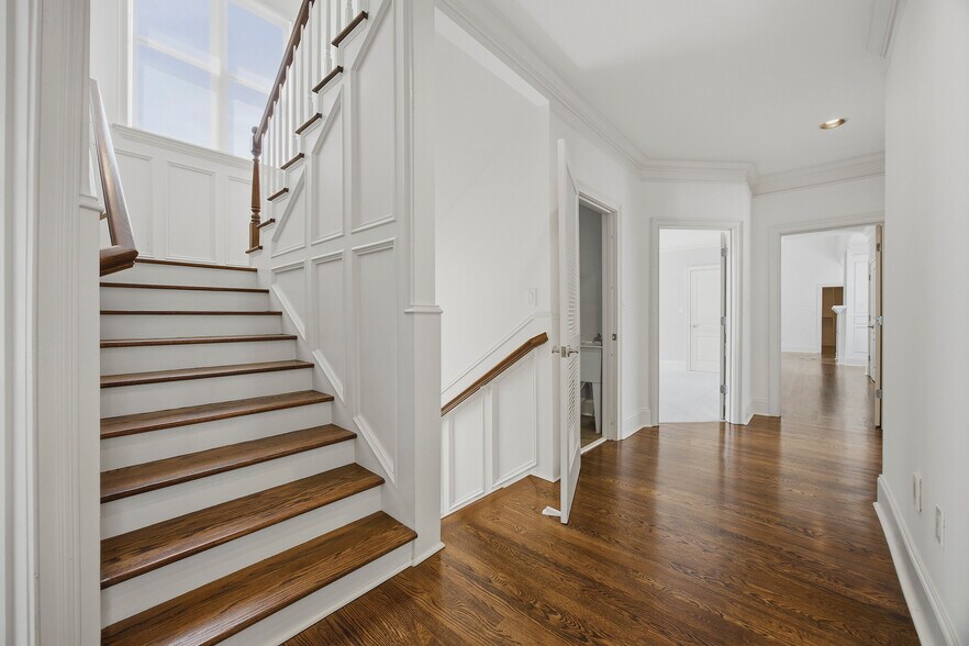 More Photos Of 574 East Ave NE, Atlanta Multifamily For Sale