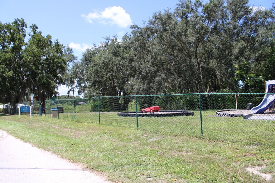 More Photos Of , Lake Wales Office For Sale