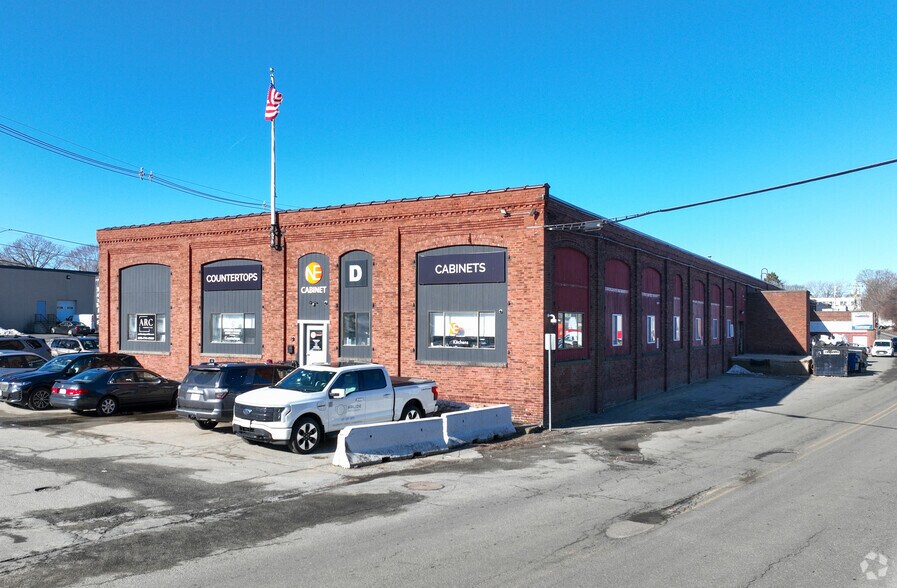 More Photos Of 58 Pulaski St, Peabody Unknown For Lease