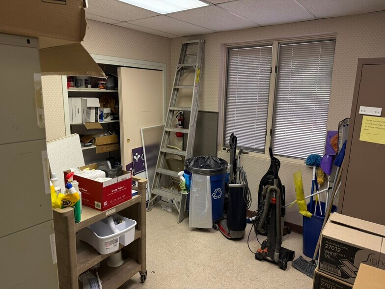 More Photos Of 2 Chelsea Pl, Clifton Park Medical For Lease