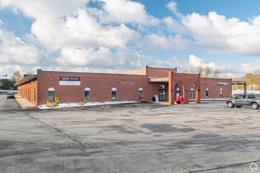 Primary Photo Of 2300 Freeport Rd, New Kensington Office Residential For Lease