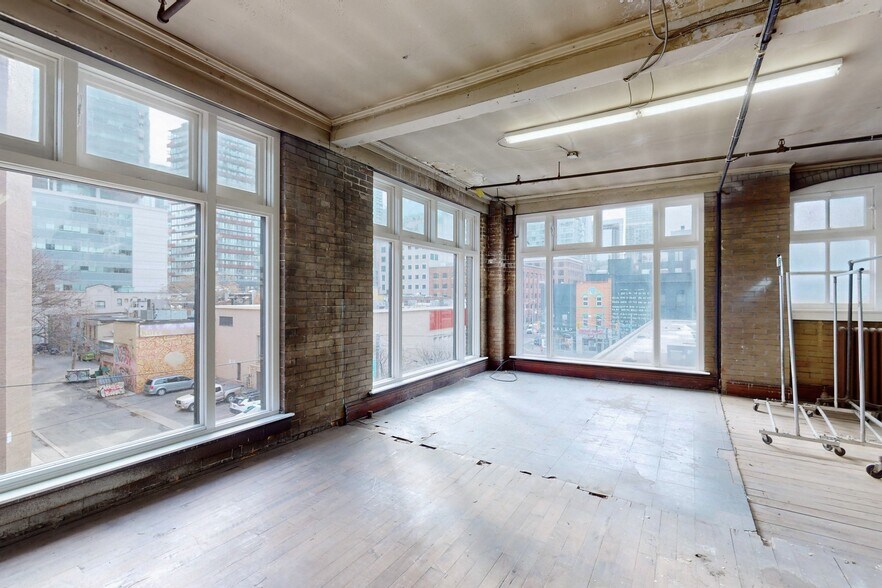 More Photos Of 10-14 Mccaul St, Toronto Office For Sale