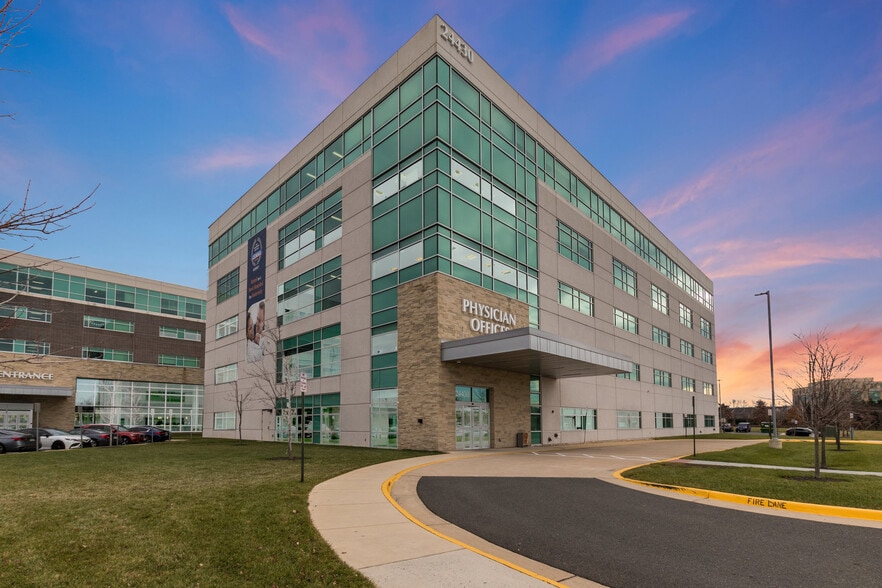 More Photos Of 24430 Stone Springs Blvd, Dulles Town Center Medical For Lease