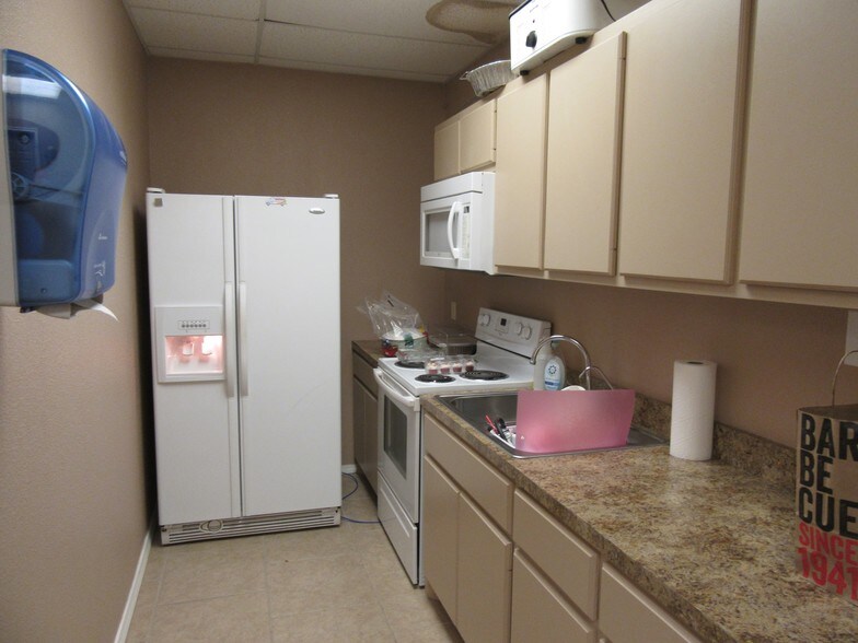 More Photos Of 14625 N Hollyhock Ave, Gardendale Warehouse For Sale