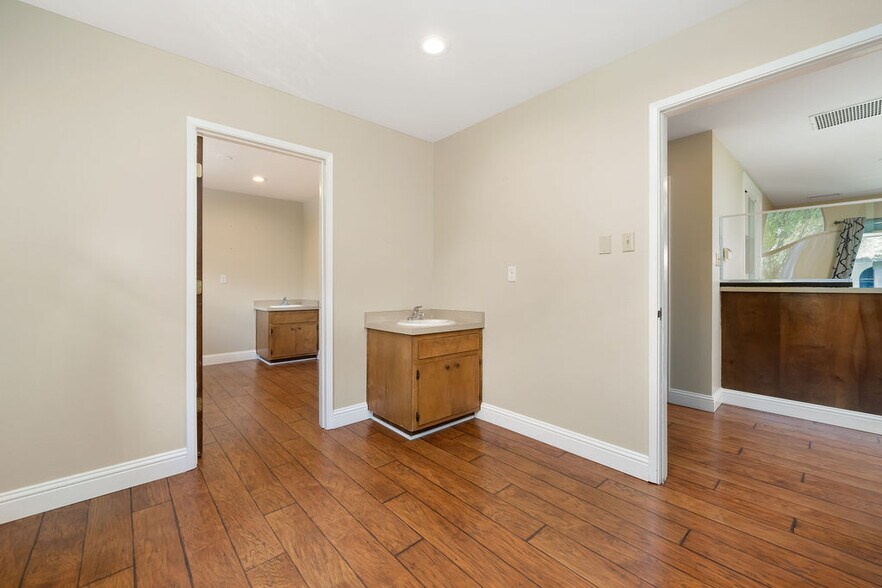 More Photos Of 1050 Las Tablas Rd, Templeton Medical For Lease