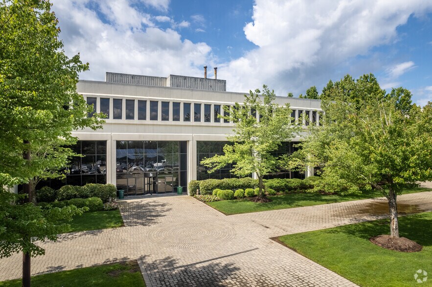 More Photos Of 30 Vreeland Rd, Florham Park Office For Lease